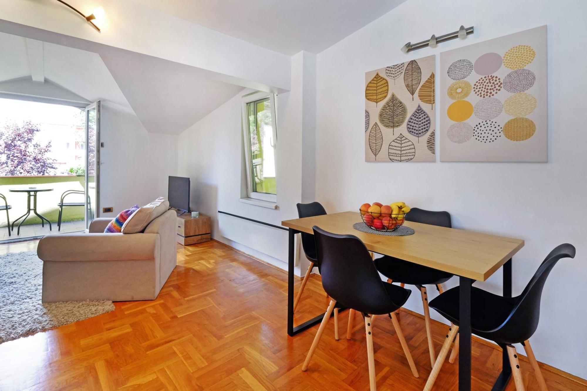 Red Tree Apartment Belgrade Exterior photo